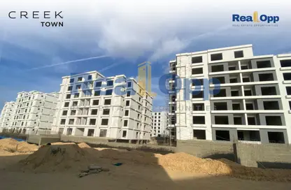 Apartment - 1 Bedroom - 1 Bathroom for sale in Creek Town - The 1st Settlement - New Cairo City - Cairo