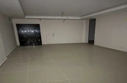 Apartment - 3 Bedrooms - 2 Bathrooms for rent in The Address East - 90 Street - The 5th Settlement - New Cairo City - Cairo