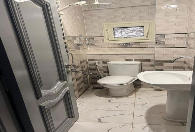 8178993 - Property Image 3