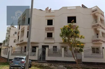 Apartment - 4 Bedrooms - 3 Bathrooms for sale in 1st Neighborhood - 1st District West - Shorouk City - Cairo