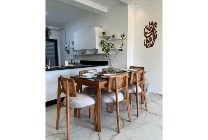 8216033 - Property Image 2