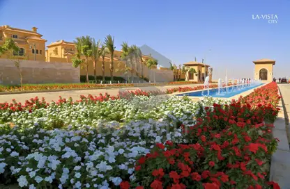 Townhouse - 4 Bedrooms - 4 Bathrooms for sale in La Vista City - New Capital Compounds - New Capital City - Cairo