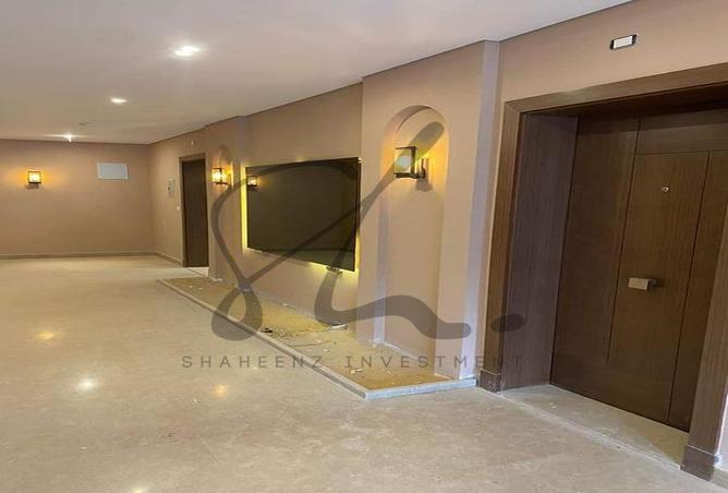 8043073 - Property Image 2