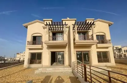 فيلا - 3 غرف نوم - 3 حمامات للبيع في مدينتي - القاهرة