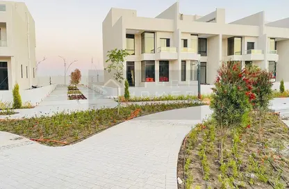 Twin House - 3 Bedrooms - 4 Bathrooms for sale in Lake West 2 - Sheikh Zayed Compounds - Sheikh Zayed City - Giza