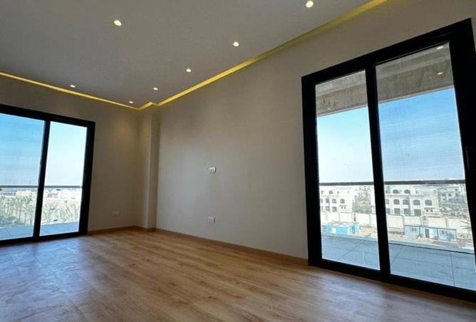 8501258 - Property Image 2