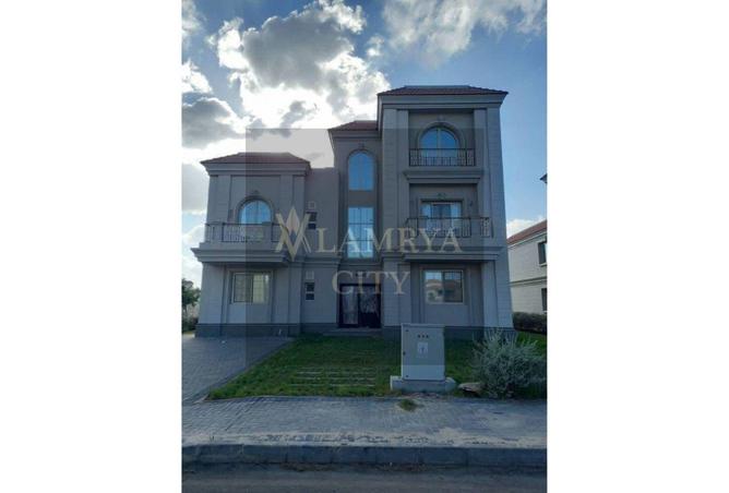 8083081 - Property Image 2