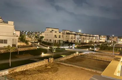 تاون هاوس - 3 غرف نوم - 4 حمامات للبيع في ماونتن فيو اكتوبر بارك - الحي السادس - مدينة 6 أكتوبر - الجيزة