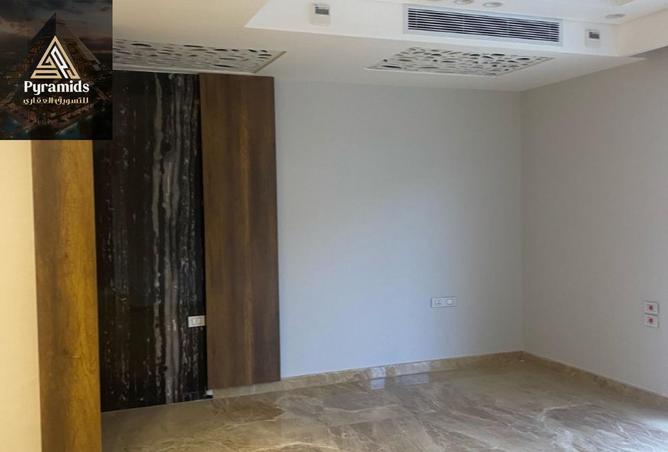 8552618 - Property Image 2