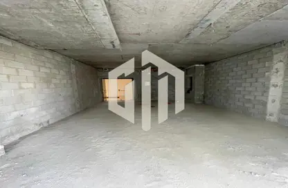 Office Space - Studio - 1 Bathroom for sale in Hyde Park - New Cairo City - Cairo