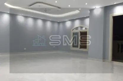 شقة - 3 غرف نوم - 3 حمامات للايجار في شارع عمر خورشيد - البنفسج 10 - البنفسج - مدينة القاهرة الجديدة - القاهرة