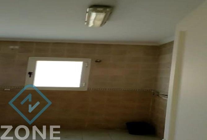 8331850 - Property Image 3