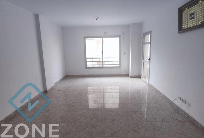 8166193 - Property Image 2