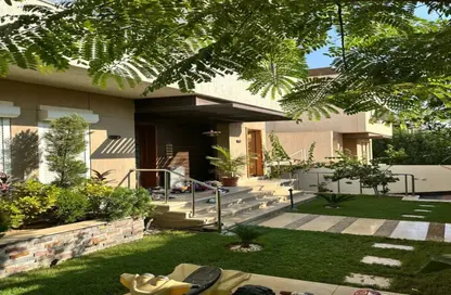 فيلا - 5 غرف نوم - 6 حمامات للبيع في كمبوند اب فيل - طريق مصر اسكندرية الصحراوي - مدينة 6 أكتوبر - الجيزة