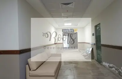 عيادة - استوديو - 1 حمام للايجار في مول ويست بارك - محور 26 يوليو - مدينة 6 أكتوبر - الجيزة