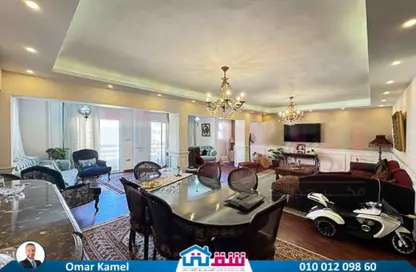 Apartment - 4 Bedrooms - 2 Bathrooms for sale in Abd Al Aziz Fahmy St. - Bolkly - Hay Sharq - Alexandria