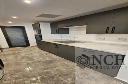 Apartment - 2 Bedrooms - 2 Bathrooms for rent in Lake View Residence - 5th Settlement Compounds - The 5th Settlement - New Cairo City - Cairo