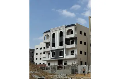 Apartment - 3 Bedrooms - 2 Bathrooms for sale in New Narges - New Cairo City - Cairo