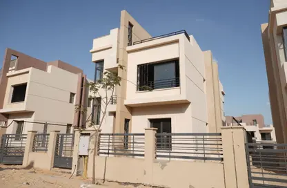 Villa - 4 Bedrooms - 3 Bathrooms for sale in Alma - 2nd District - Sheikh Zayed City - Giza