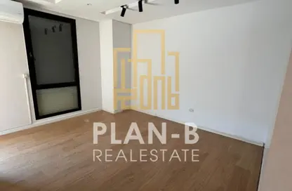 دوبلكس - 2 غرف نوم - 3 حمامات للايجار في 6 ويست - بيفرلي هيلز - كمبوندات الشيخ زايد - الشيخ زايد - الجيزة