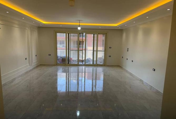 8413876 - Property Image 2