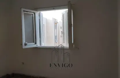 Apartment - 2 Bedrooms - 1 Bathroom for sale in Zahraa Madinat Nasr - Nasr City - Cairo