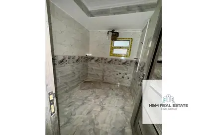 شقة - 3 غرف نوم - 2 حمامات للبيع في شارع مدرسه زهراء مدينه نصر - الحي العاشر - مدينة نصر - القاهرة
