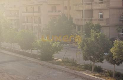 Apartment - 4 Bedrooms - 2 Bathrooms for sale in Doctor Samira Moussa St. - 5th District - Obour City - Qalyubia