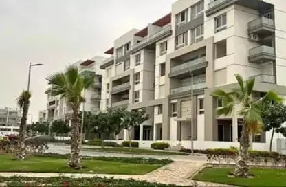 Apartment - 2 Bedrooms - 3 Bathrooms for sale in Hyde Park - New Cairo City - Cairo