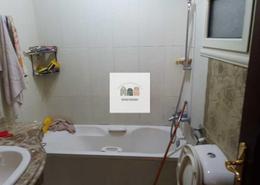 شقة - 3 غرف نوم - 2 حمامات for للبيع in شارع احمد الزمر - المنطقة التاسعة - مدينة نصر - القاهرة