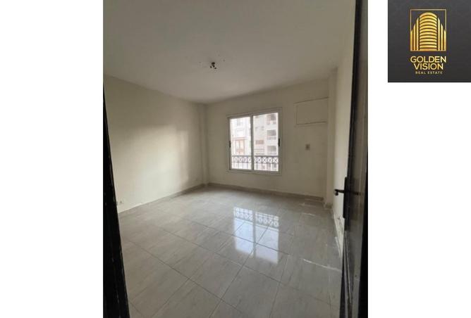 8113837 - Property Image 2