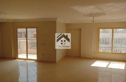 شقة - 4 غرف نوم - 3 حمامات للبيع في الهضبة العليا - المقطم - القاهرة