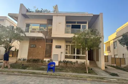 Villa - 3 Bedrooms - 4 Bathrooms for sale in Mountain View iCity - 5th Settlement Compounds - The 5th Settlement - New Cairo City - Cairo