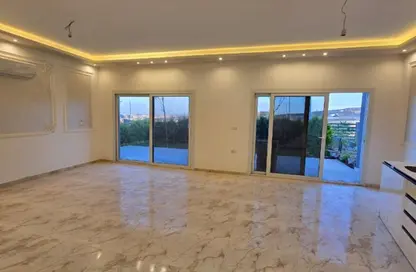 Townhouse - 4 Bedrooms - 4 Bathrooms for rent in Etapa - Sheikh Zayed Compounds - Sheikh Zayed City - Giza