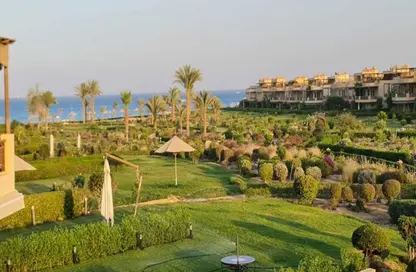 (بنتهاوس  (روف - 3 غرف نوم - 3 حمامات للبيع في العين باي - العين السخنة - السويس