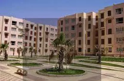 Apartment - 3 Bedrooms - 3 Bathrooms for sale in 1st District East - Shorouk City - Cairo