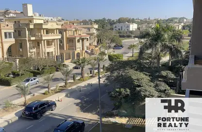 شقة - 3 غرف نوم - 4 حمامات للايجار في غرب الجولف - كمبوندات القطامية - القطامية - مدينة القاهرة الجديدة - القاهرة