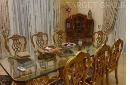 فيلا - 4 غرف نوم - 2 حمامات للايجار في محور العروبة - المنطقة أ - حى جنوب الاكايمية - مدينة القاهرة الجديدة - القاهرة