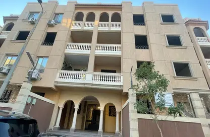 Apartment - 3 Bedrooms - 2 Bathrooms for sale in South Investors Area - New Cairo City - Cairo