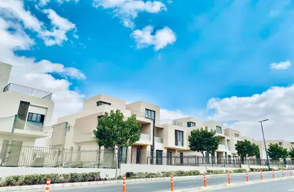 Villa - 4 Bedrooms - 5 Bathrooms for sale in Sodic East - 6th District - New Heliopolis - Cairo