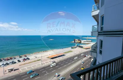 Apartment - 4 Bedrooms - 3 Bathrooms for sale in Al Geish Road - Laurent - Hay Sharq - Alexandria
