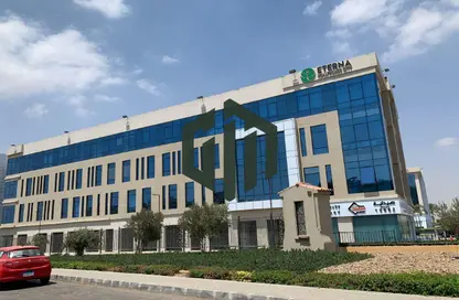 محل تجاري - استوديو - 1 حمام للايجار في وان جولدن سكوير مول - التجمع الخامس - مدينة القاهرة الجديدة - القاهرة