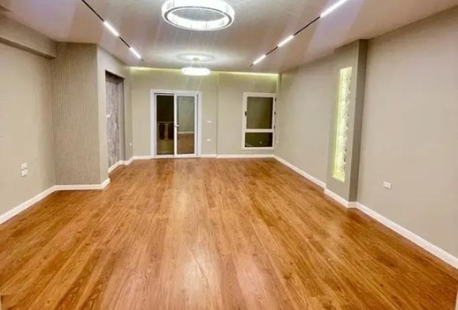 8311905 - Property Image 2