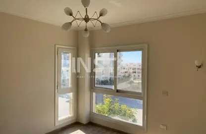 Apartment - 3 Bedrooms - 2 Bathrooms for sale in Mountain View iCity - 5th Settlement Compounds - The 5th Settlement - New Cairo City - Cairo