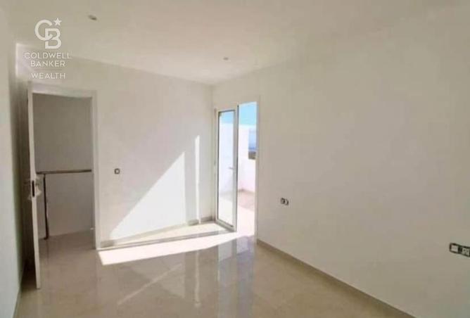 8251544 - Property Image 2