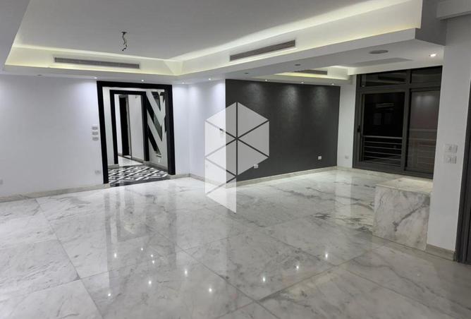 8054802 - Property Image 3