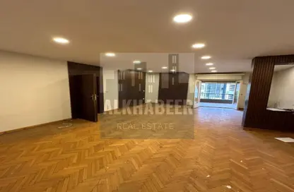 مساحات مكتبية - استوديو - 5 حمامات للايجار في ميدان مصطفي محمود - المهندسين - الجيزة