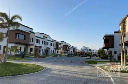 Townhouse - 4 Bedrooms - 5 Bathrooms for sale in Azzar 2 - 5th Settlement Compounds - The 5th Settlement - New Cairo City - Cairo