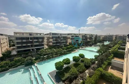 Apartment - 2 Bedrooms - 2 Bathrooms for sale in Lake View Residence - 5th Settlement Compounds - The 5th Settlement - New Cairo City - Cairo