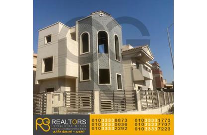 Villa - 5 Bedrooms - 3 Bathrooms for sale in Green Ville - Green Belt - 6 October City - Giza